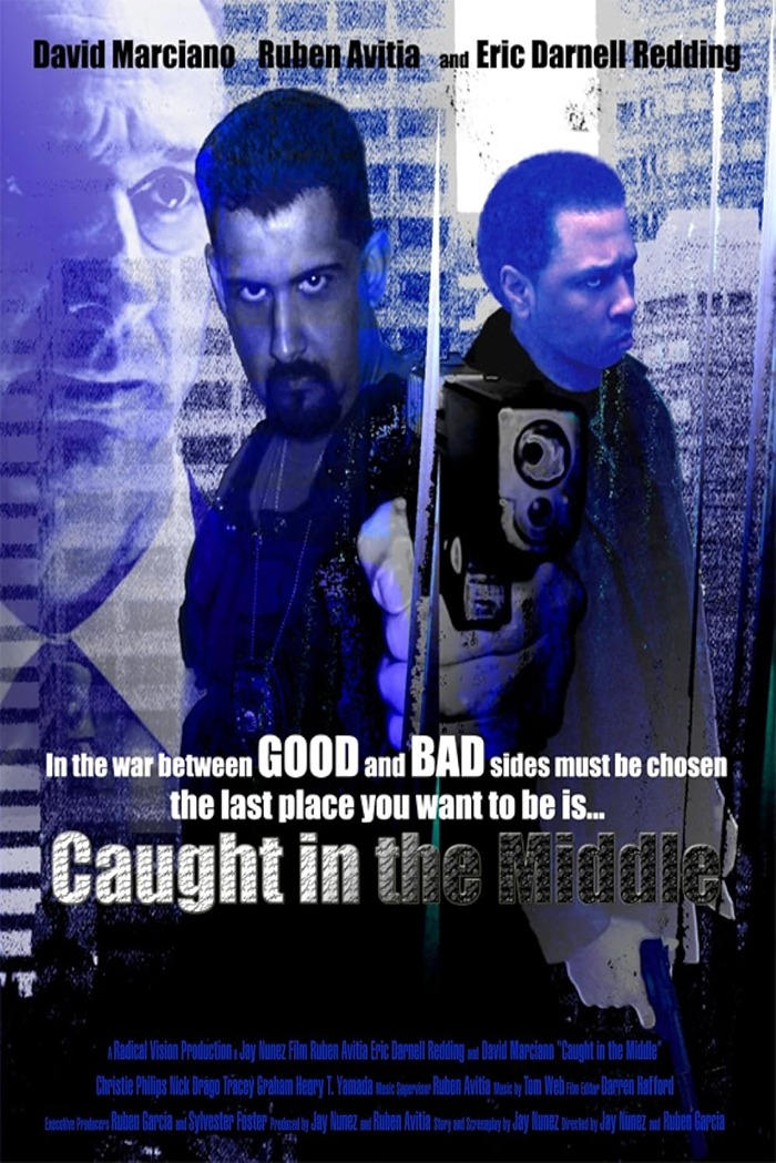 Постер Caught in the Middle